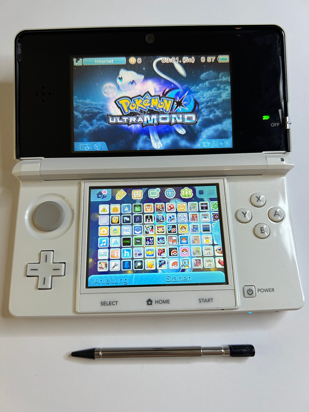 Nintendo 3DS Konsole perl weiß mit 128GB, Pokemon Bank, Poke Mover & vielen Extras