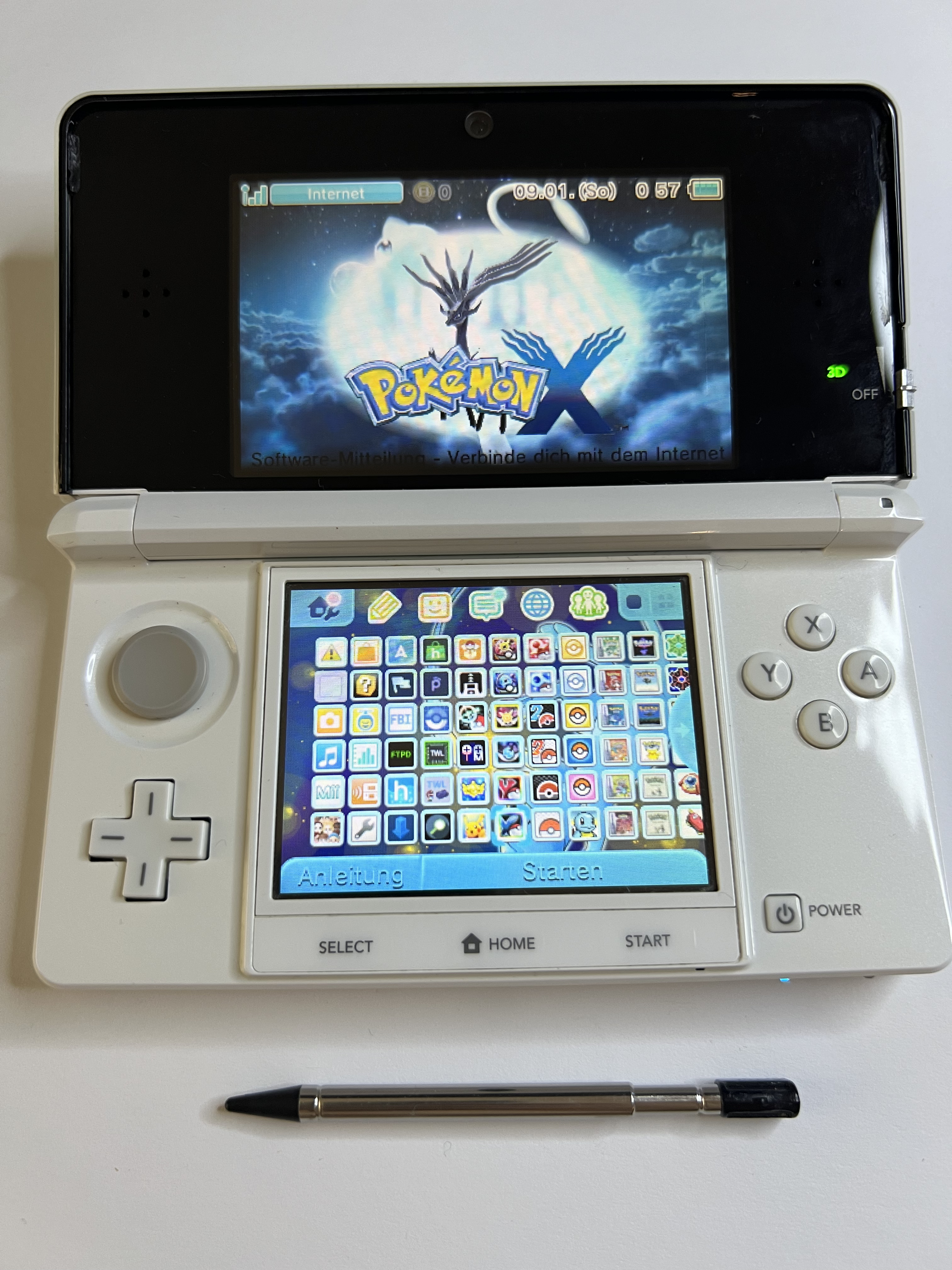 Nintendo 3DS Konsole perl weiß mit 128GB, Pokemon Bank, Poke Mover & vielen Extras