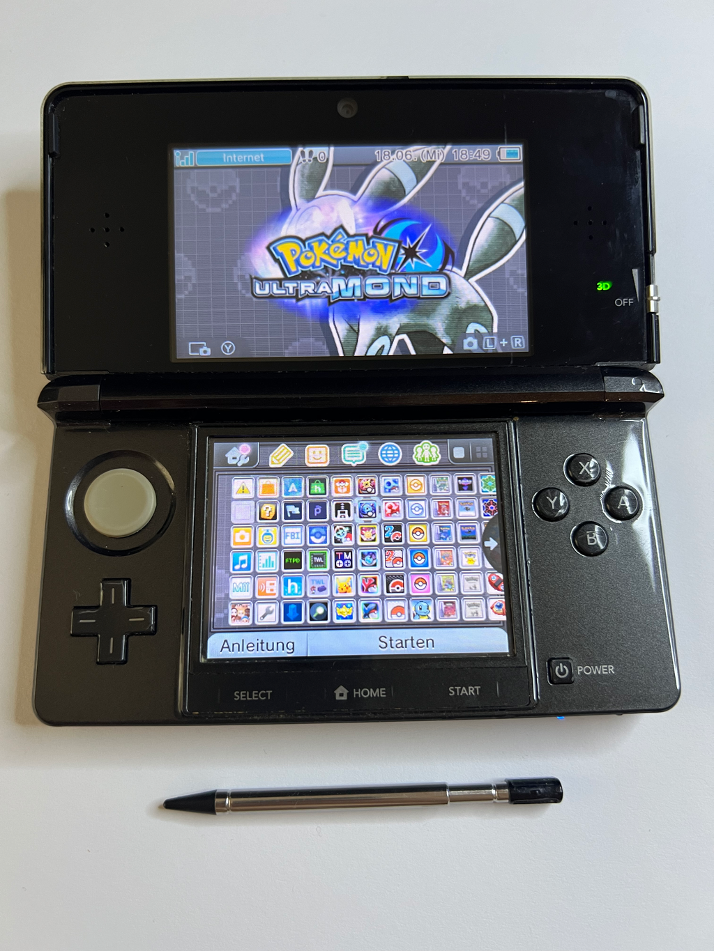 Nintendo 3DS Konsole cosmos schwarz mit 128GB, Pokemon Bank, Poke Mover & vielen Extras