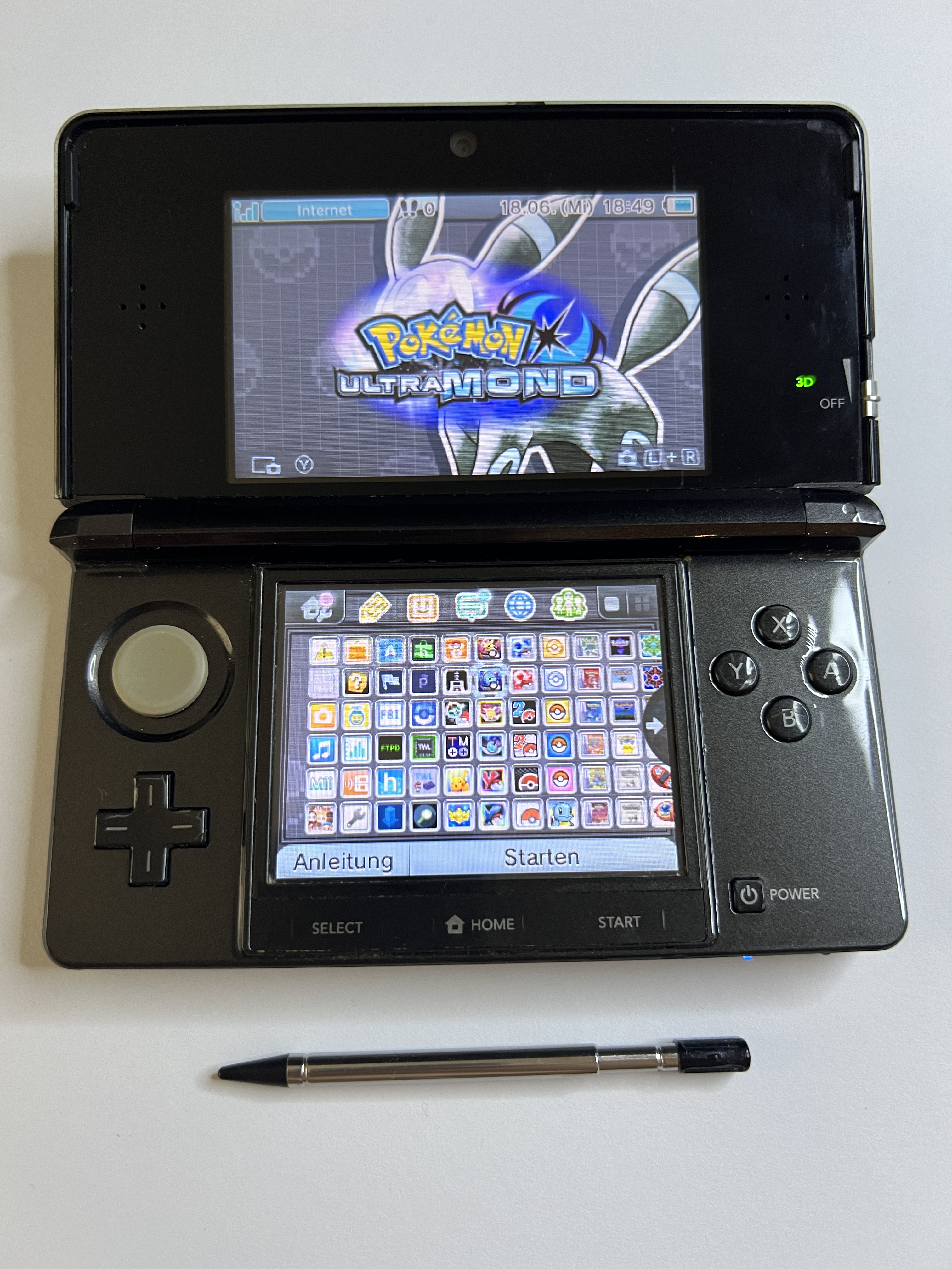 Nintendo 3DS Konsole schwarz mit OVP, 128GB, Pokemon Bank, Poke Mover & vielen Extras