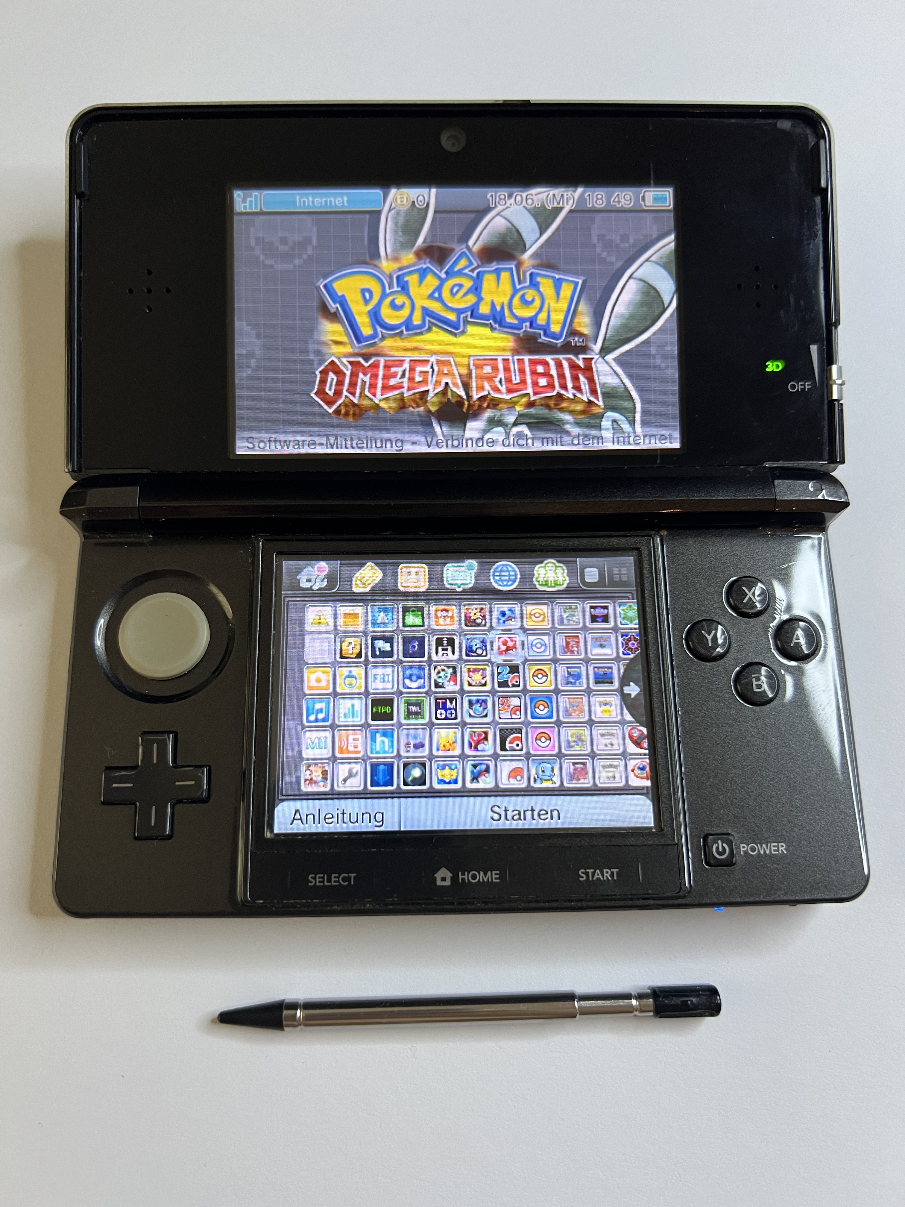 Nintendo 3DS Konsole cosmos schwarz mit 128GB, Pokemon Bank, Poke Mover & vielen Extras