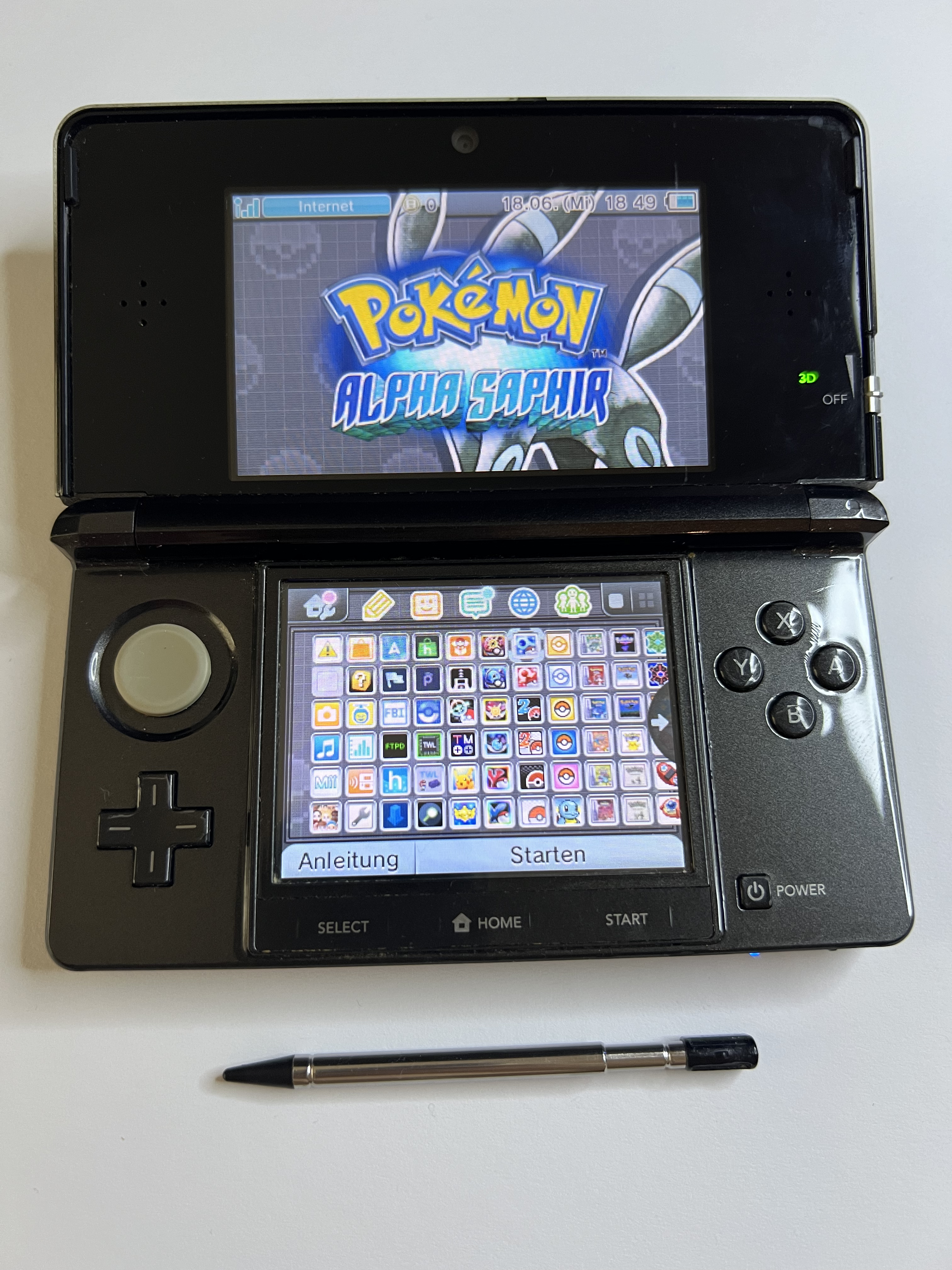 Nintendo 3DS Konsole cosmos schwarz mit 128GB, Pokemon Bank, Poke Mover & vielen Extras
