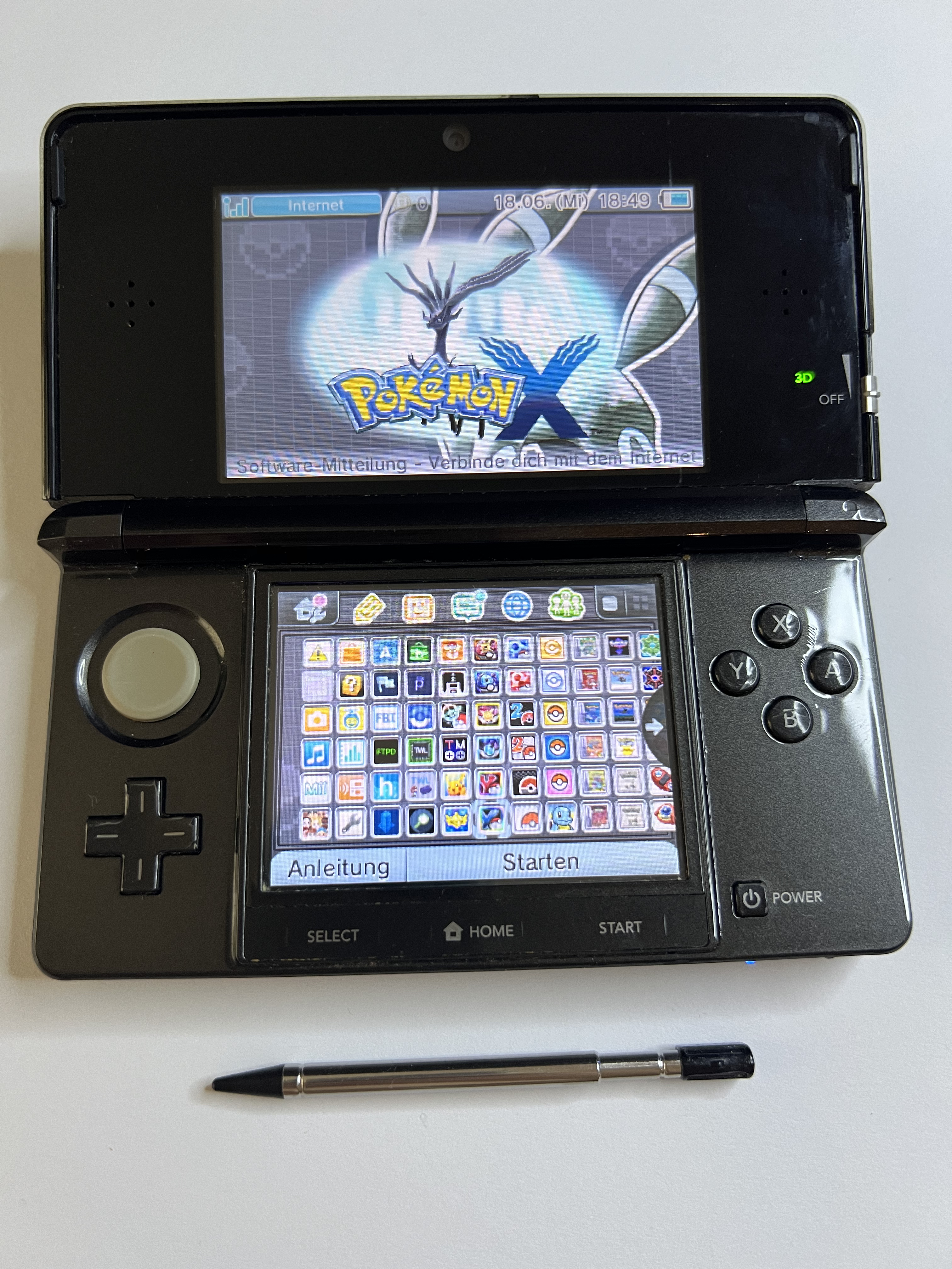 Nintendo 3DS Konsole cosmos schwarz mit 128GB, Pokemon Bank, Poke Mover & vielen Extras