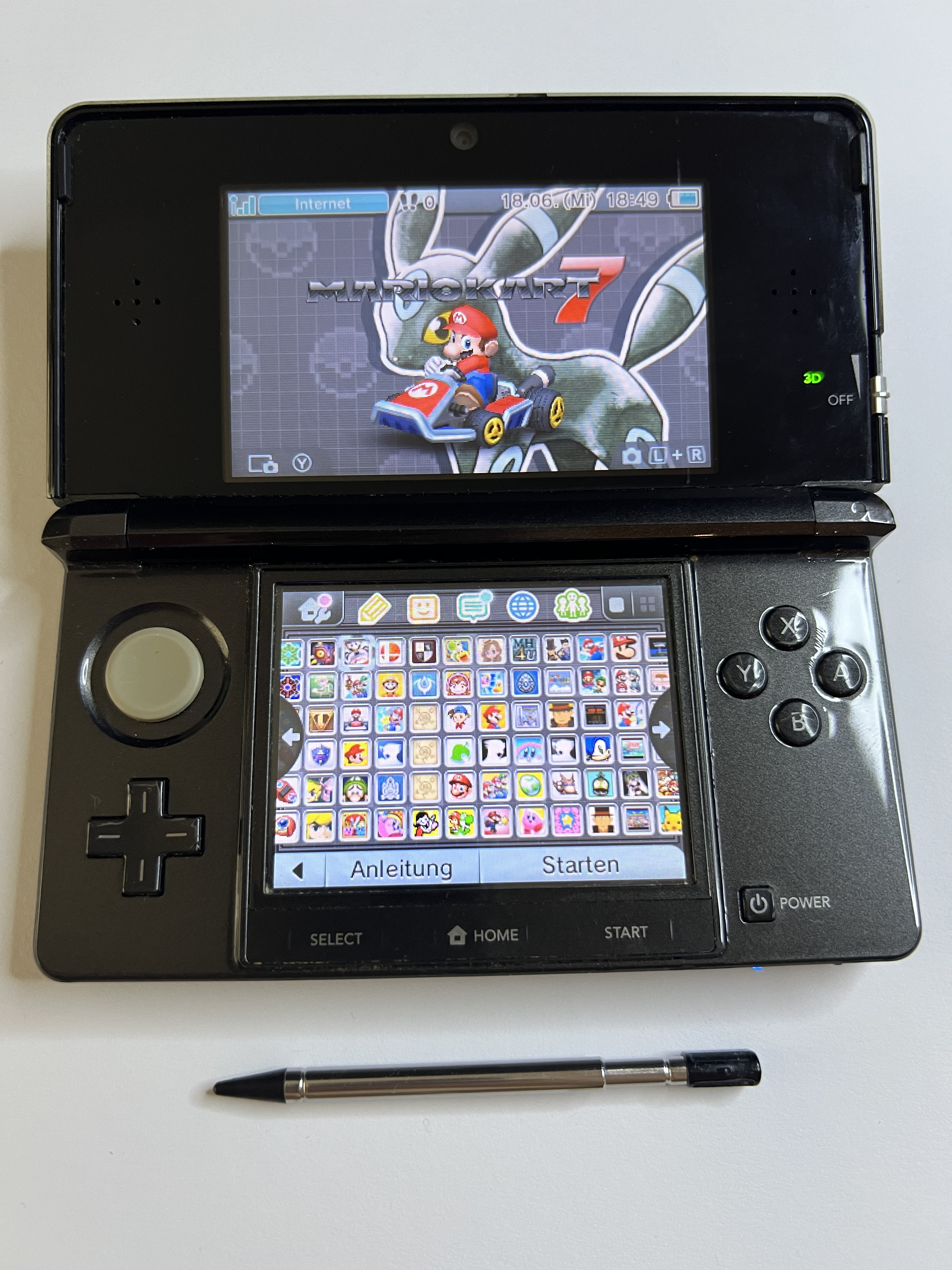 Nintendo 3DS Konsole cosmos schwarz mit 128GB, Pokemon Bank, Poke Mover & vielen Extras