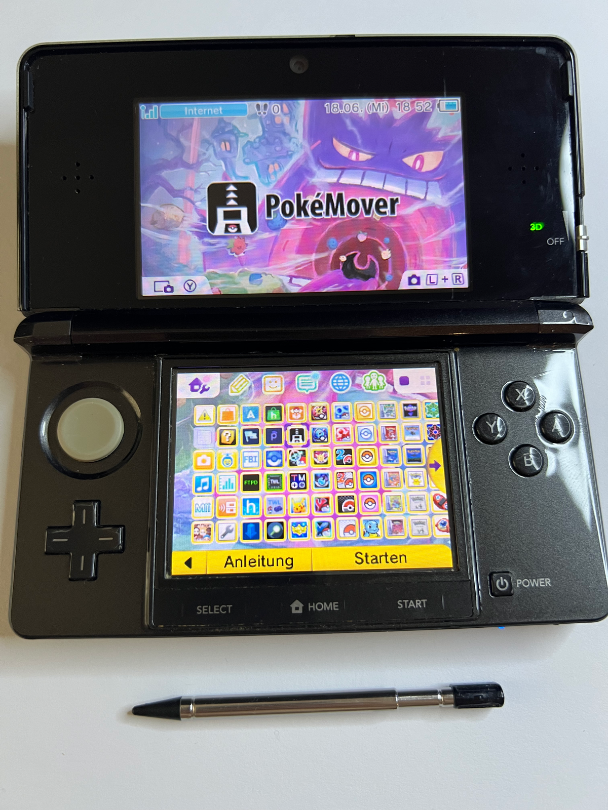 Nintendo 3DS Konsole cosmos schwarz mit 128GB, Pokemon Bank, Poke Mover & vielen Extras