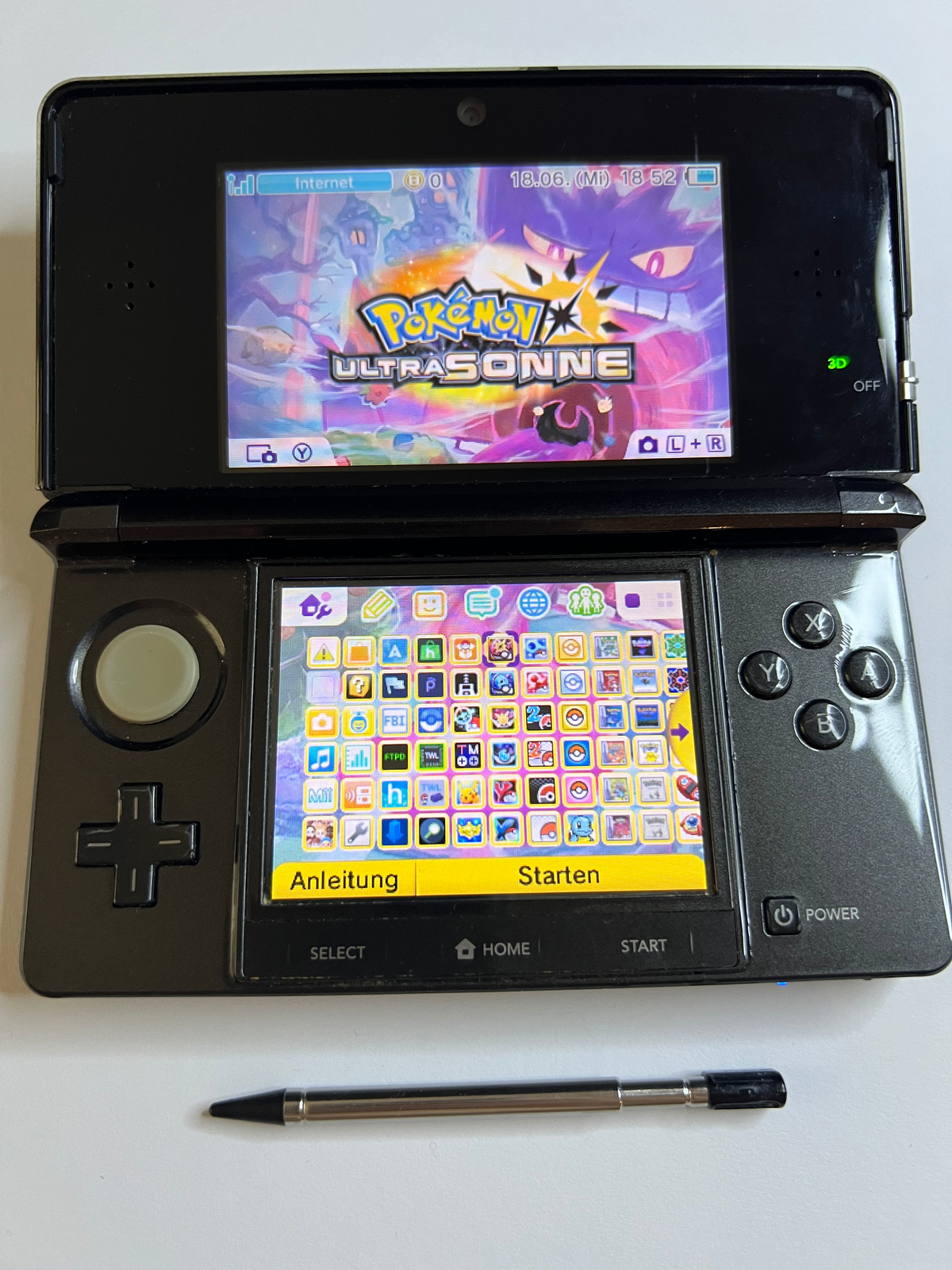 Nintendo 3DS Konsole cosmos schwarz mit 128GB, Pokemon Bank, Poke Mover & vielen Extras