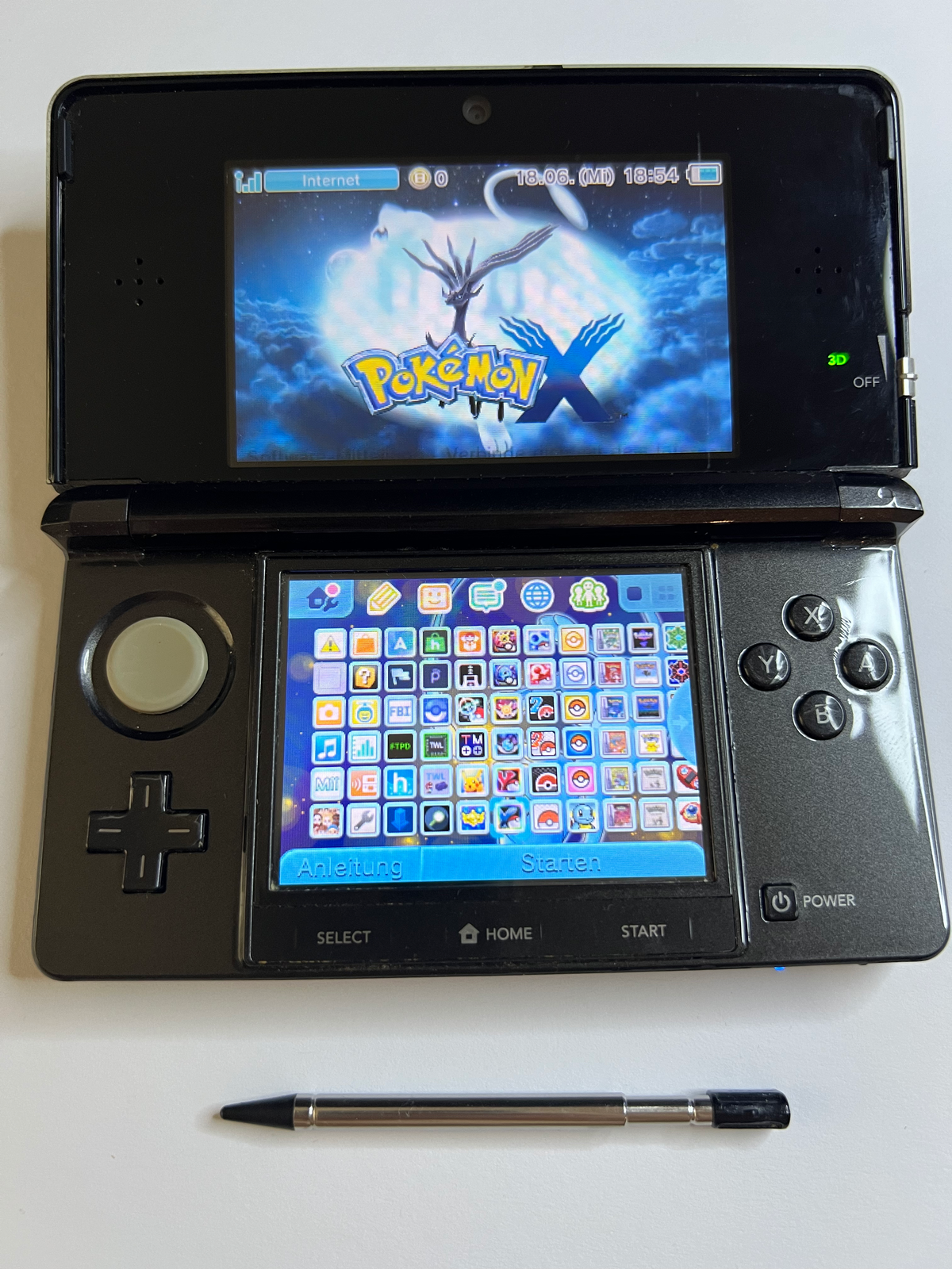 Nintendo 3DS Konsole cosmos schwarz mit 128GB, Pokemon Bank, Poke Mover & vielen Extras