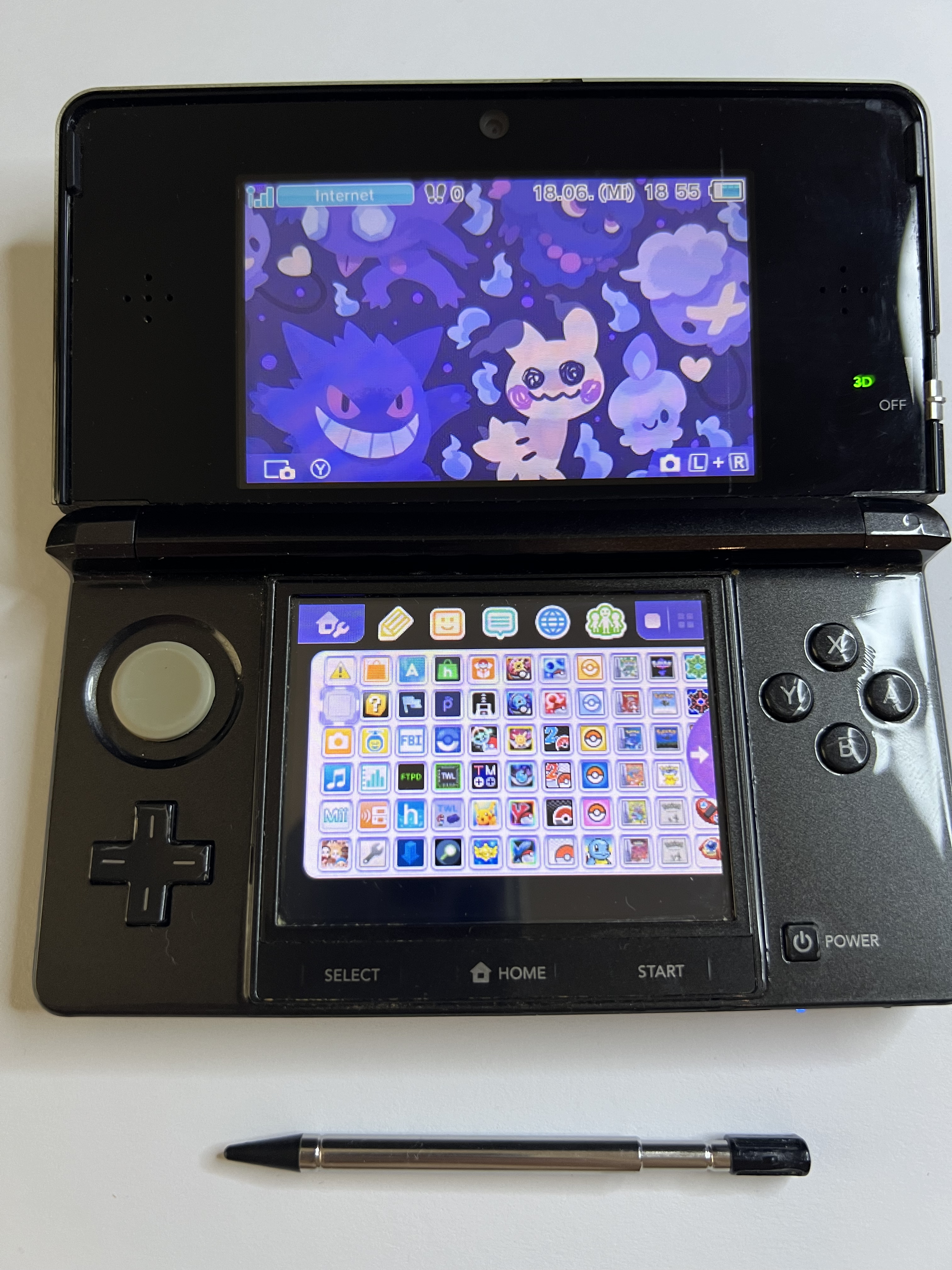 Nintendo 3DS Konsole in cosmos schwarz mit 128GB, Pokemon Bank, Poke Mover & vielen Extras