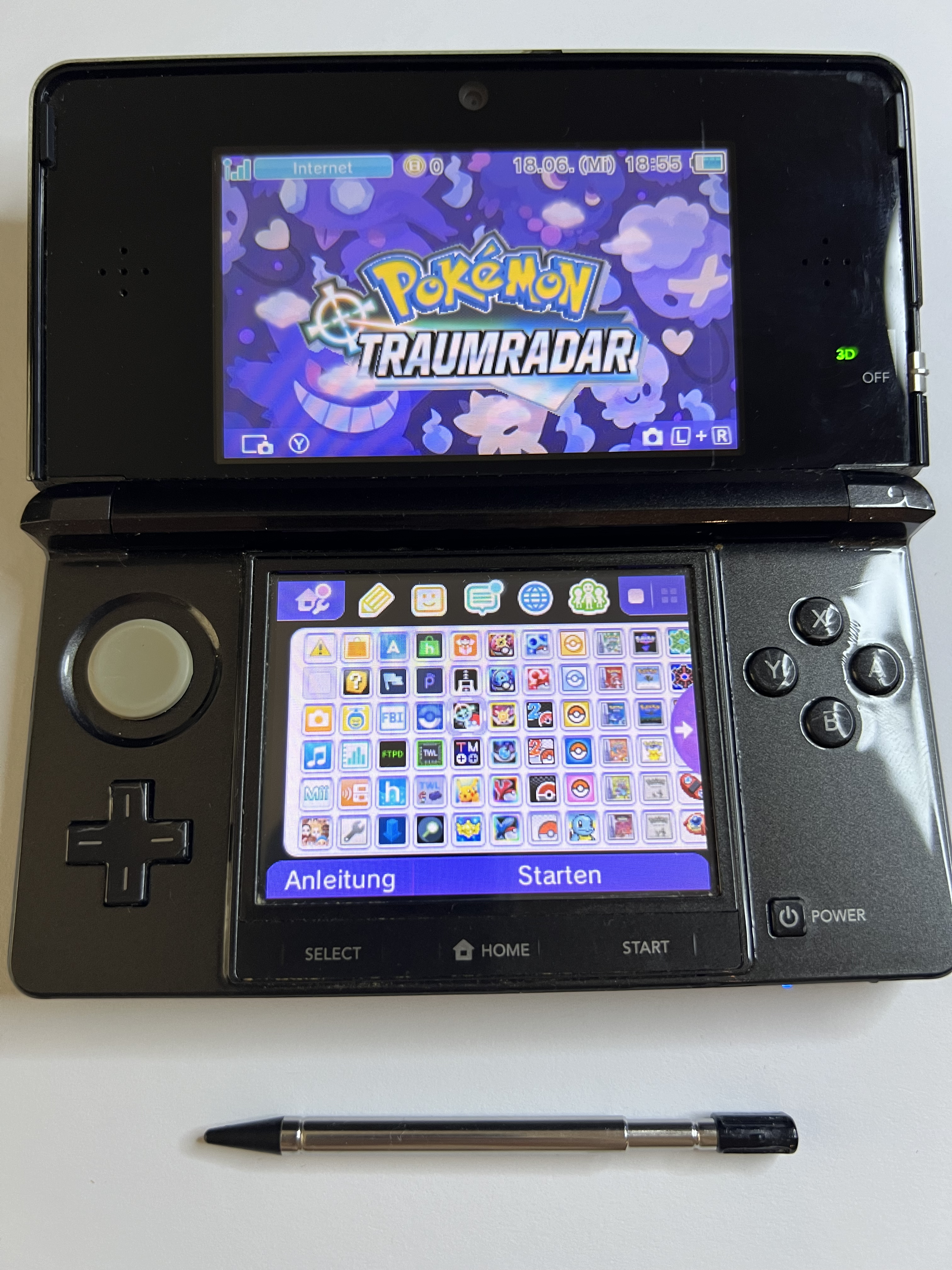 Nintendo 3DS Konsole in cosmos schwarz mit 128GB, Pokemon Bank, Poke Mover & vielen Extras