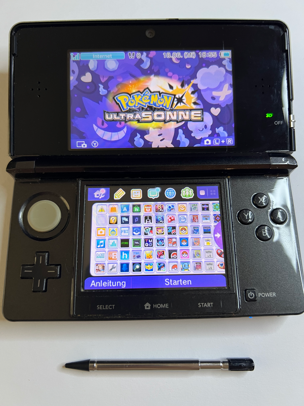 Nintendo 3DS Konsole in cosmos schwarz mit 128GB, Pokemon Bank, Poke Mover & vielen Extras