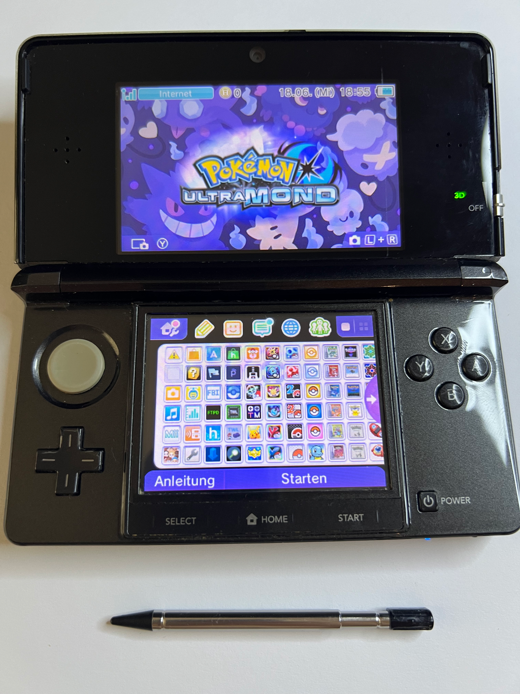 Nintendo 3DS Konsole in cosmos schwarz mit 128GB, Pokemon Bank, Poke Mover & vielen Extras