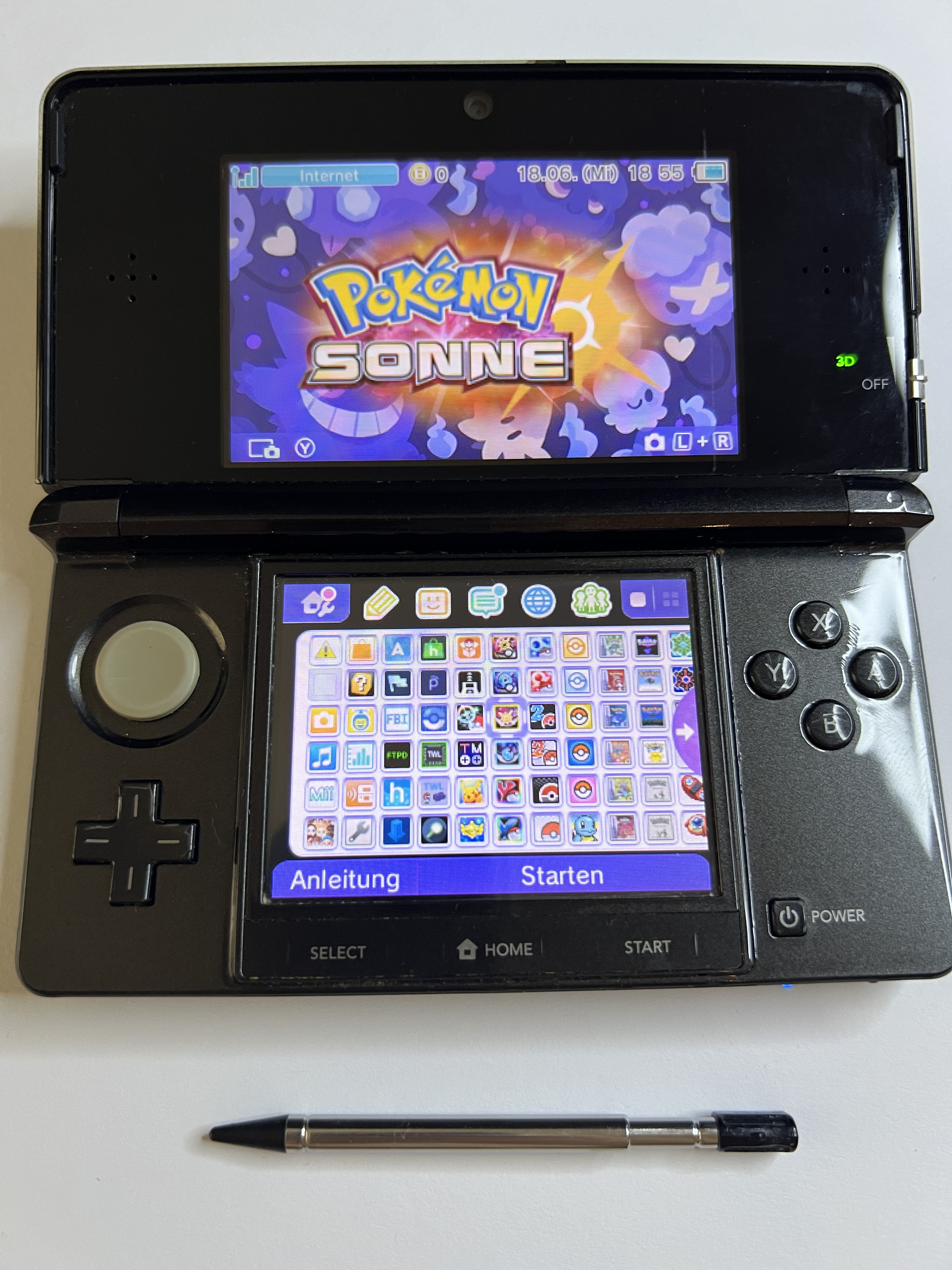 Nintendo 3DS Konsole in cosmos schwarz mit 128GB, Pokemon Bank, Poke Mover & vielen Extras