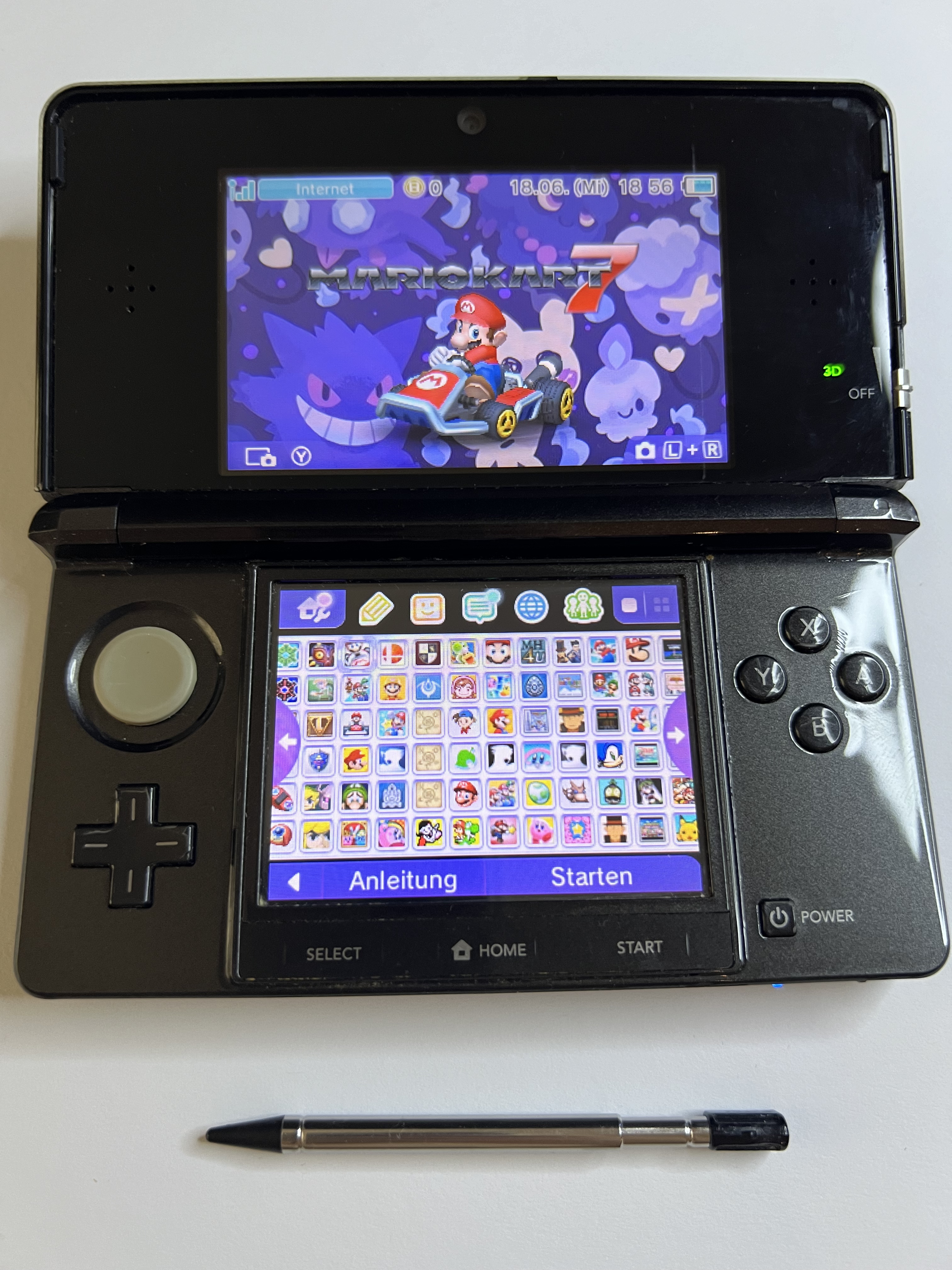 Nintendo 3DS Konsole in cosmos schwarz mit 128GB, Pokemon Bank, Poke Mover & vielen Extras