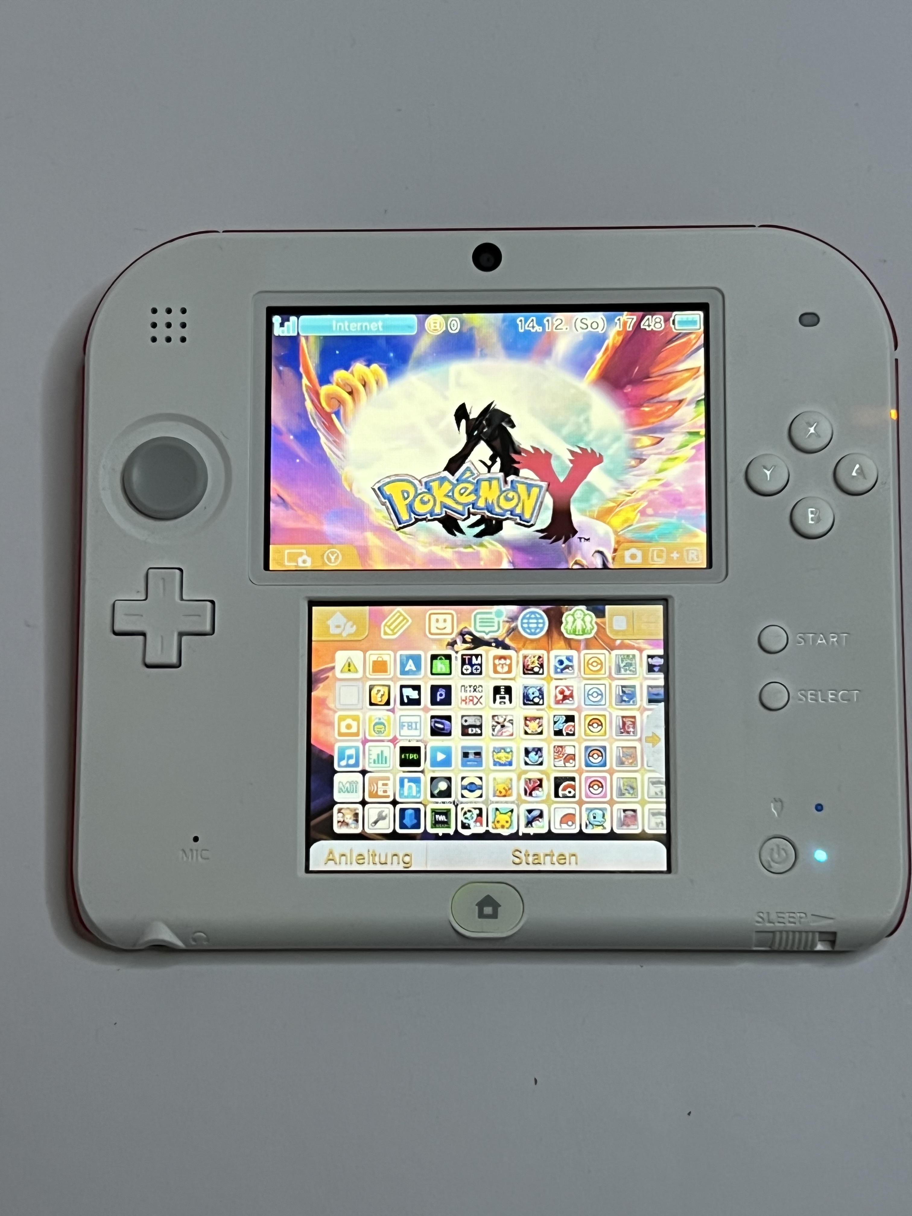 Nintendo 2DS Konsole weiß rot mit 128GB, Pokemon Bank, Poke Mover & vielen Extras