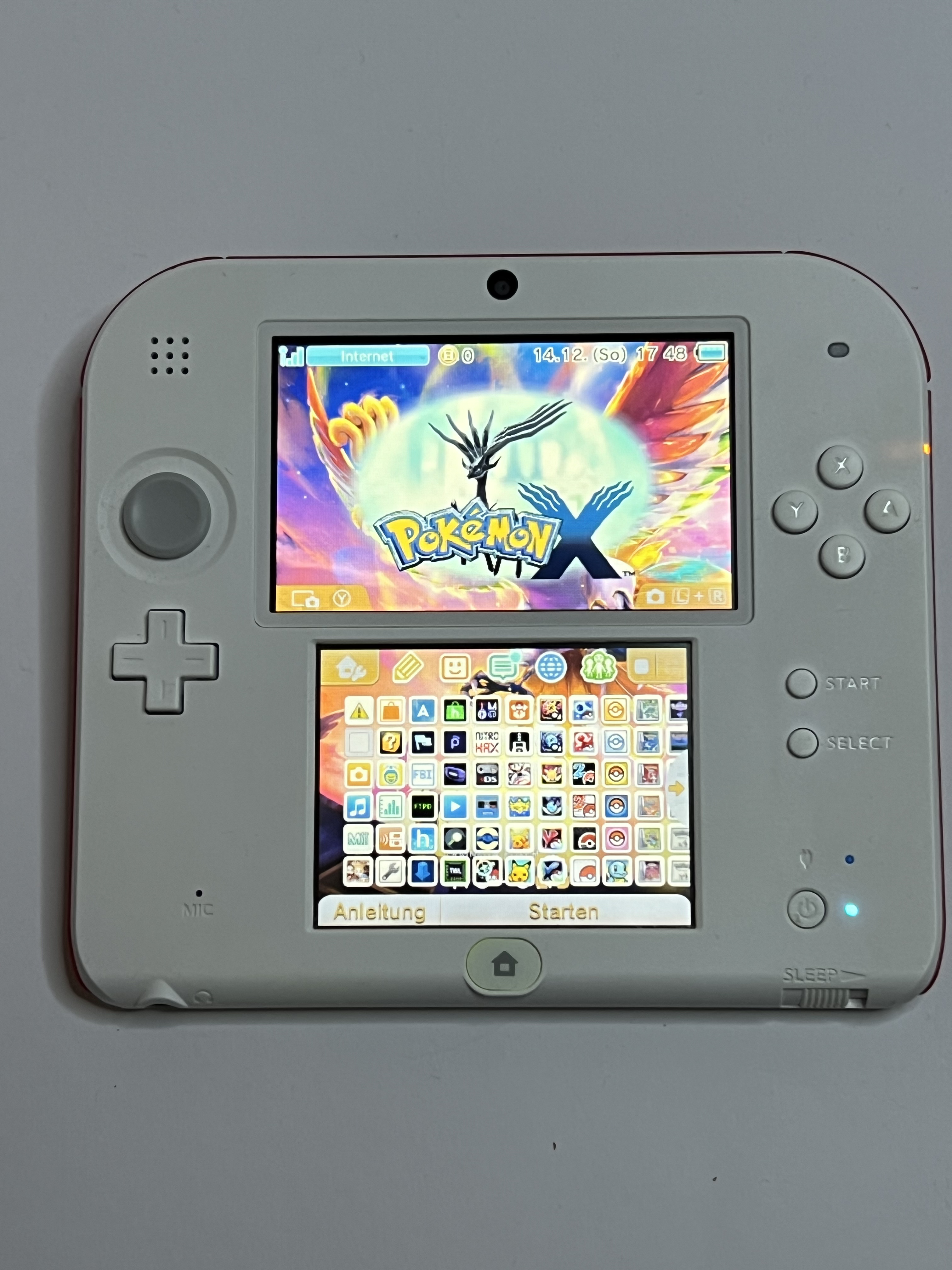Nintendo 2DS Konsole weiß rot mit 128GB, Pokemon Bank, Poke Mover & vielen Extras